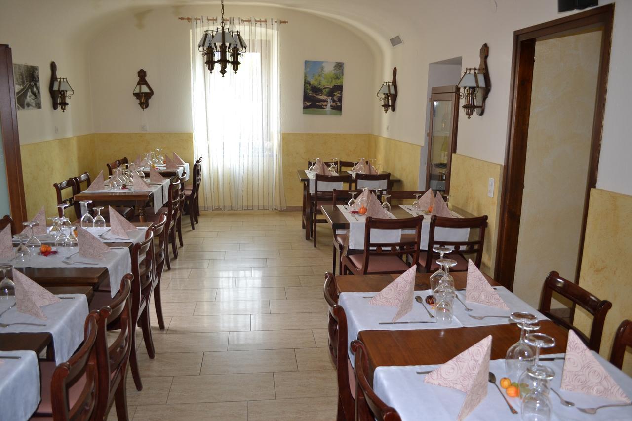Cugnasco Ristorante Del Ponte Bed & Breakfast エクステリア 写真